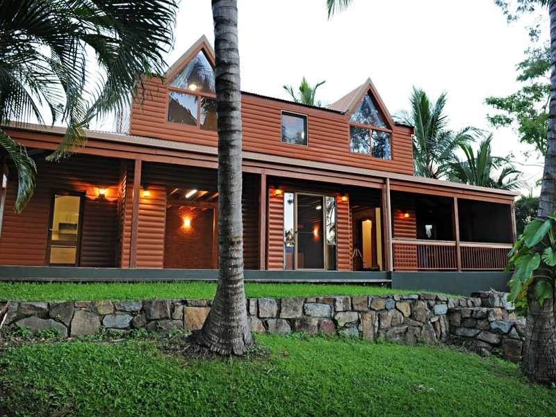 5 Adina Street, Cannonvale QLD 4802