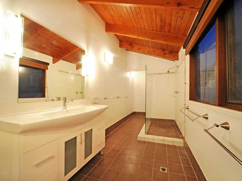 5 Adina Street, Cannonvale QLD 4802