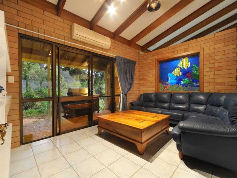 71 Hibiscus Road, Cannonvale QLD 4802