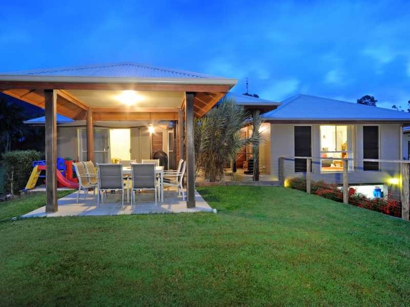 18 Wills Court, Cannonvale QLD 4802