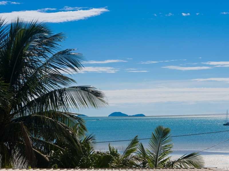 Unit 5/42 Coral Esplanade, Cannonvale QLD 4802