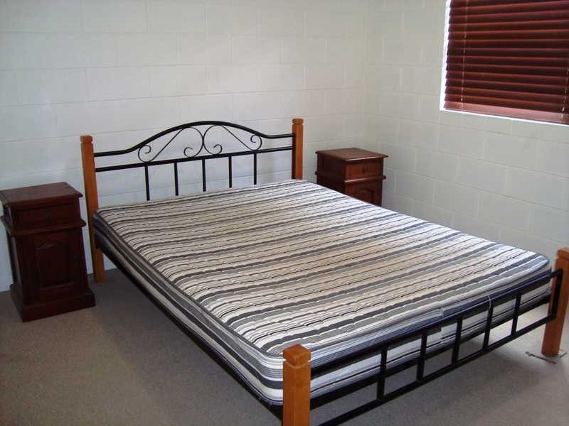 Unit 2/42 Coral Esplanade, Cannonvale QLD 4802