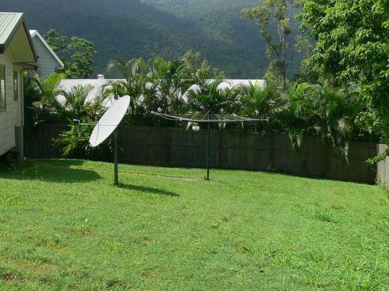 14 Daydream Court, Cannonvale QLD 4802