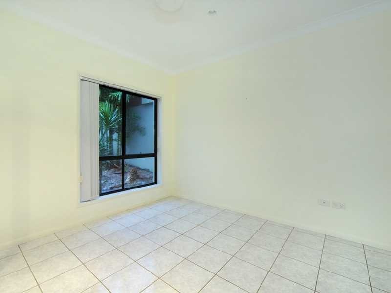 52 Valley Drive, Cannonvale QLD 4802