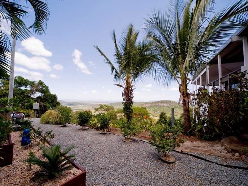 127 Staniland Drive, Strathdickie QLD 4800