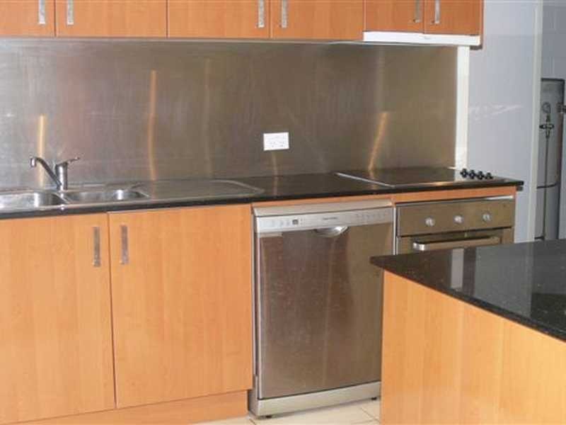 Unit 4/25 Abell Road, Cannonvale QLD 4802