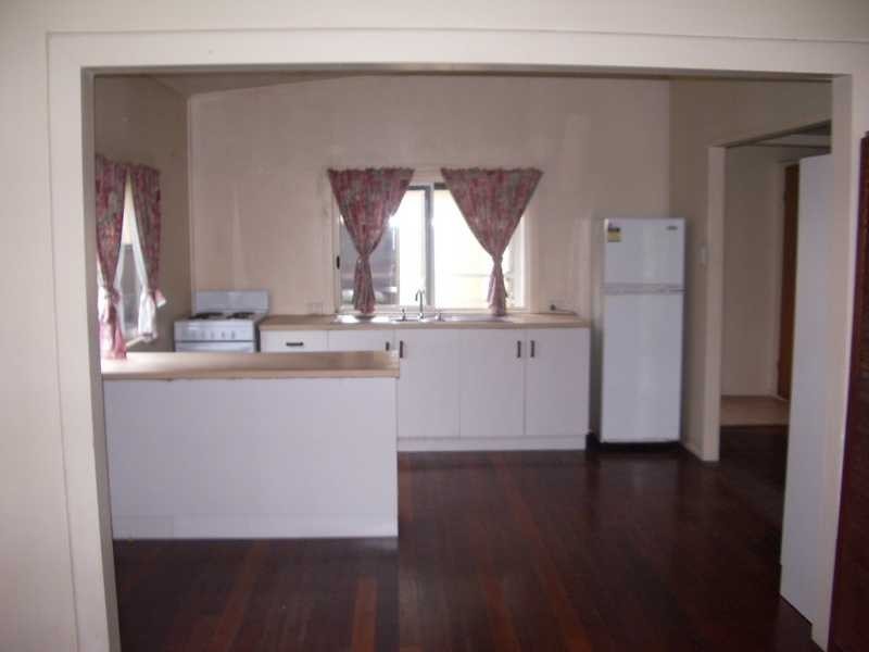 136 Shute Harbour Road, Cannonvale QLD 4802