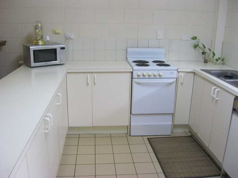 Unit 8/14 Island Drive, Cannonvale QLD 4802