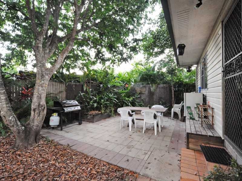 2 Picaninni Close, Cannonvale QLD 4802