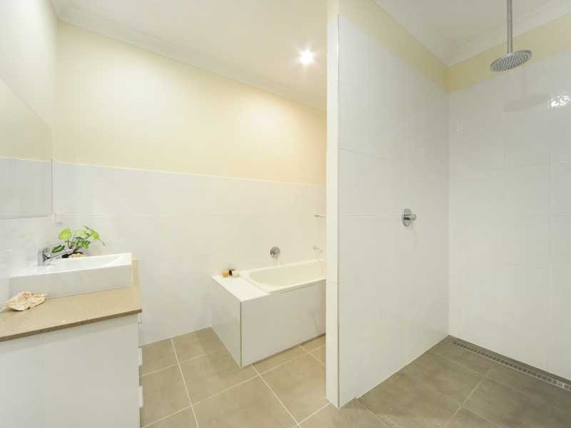 4 Damson Crescent, Proserpine QLD 4800