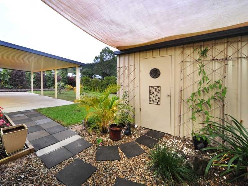 28 Links Drive, Cannonvale QLD 4802