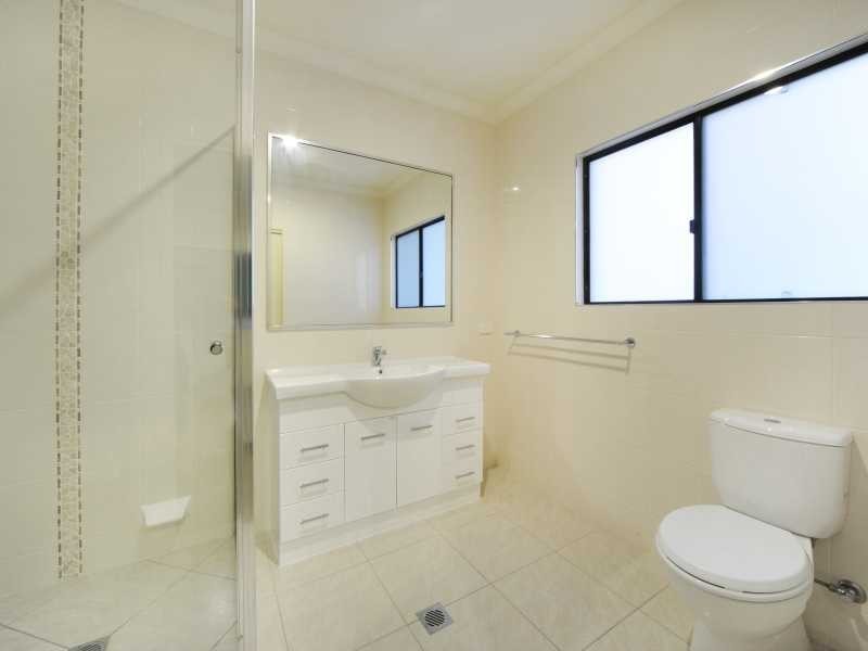 4 Hazelwood Crescent, Cannonvale QLD 4802