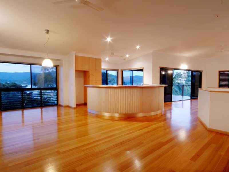 40 Airlie Crescent, Airlie Beach QLD 4802