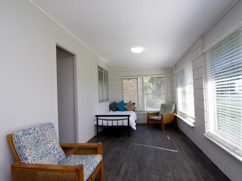 12 Schnapper Street, Cannonvale QLD 4802
