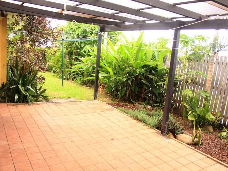 1/18 Banksia Court, Cannonvale QLD 4802