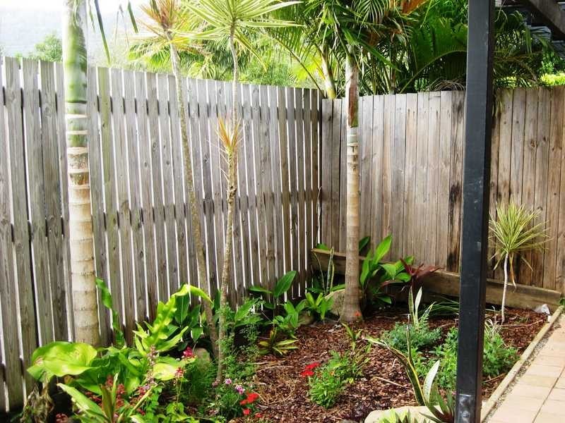 1/18 Banksia Court, Cannonvale QLD 4802