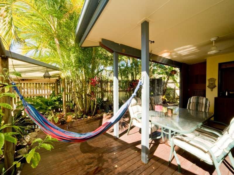 Unit 17/16 Beach Road, Cannonvale QLD 4802