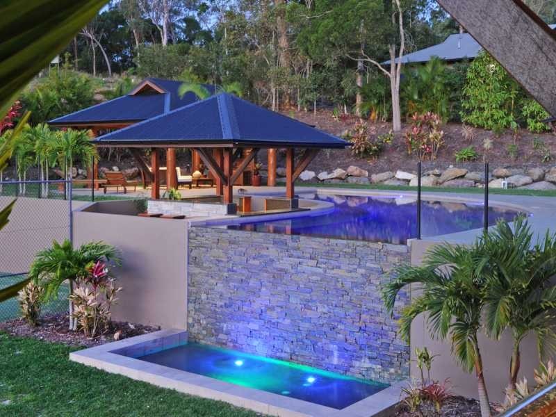 37 Ridgeview Road, Cannonvale QLD 4802