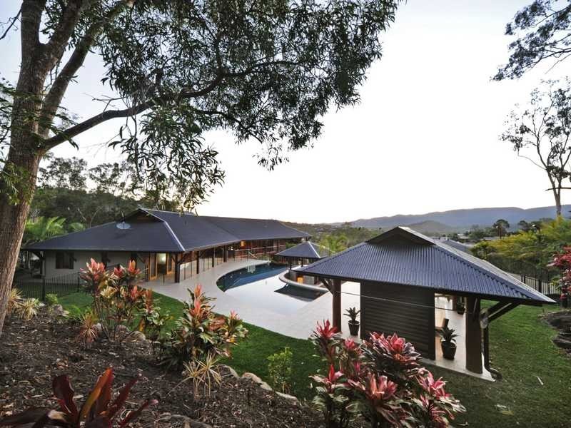 37 Ridgeview Road, Cannonvale QLD 4802