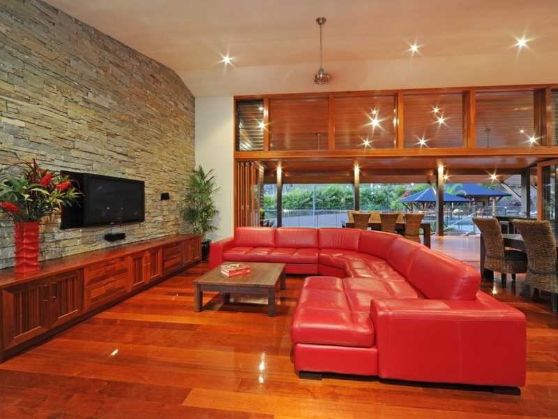 37 Ridgeview Road, Cannonvale QLD 4802