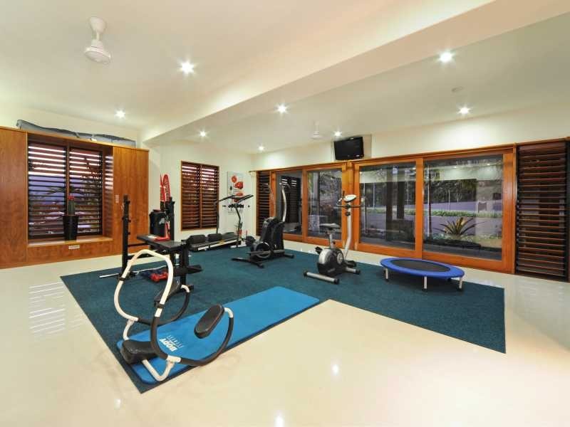 37 Ridgeview Road, Cannonvale QLD 4802