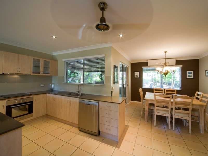 43 Country Road, Cannonvale QLD 4802