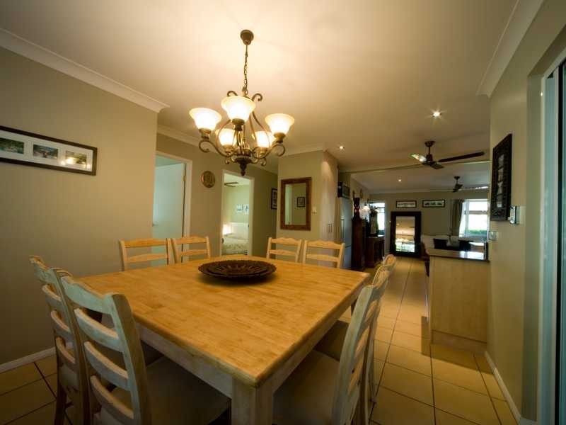 43 Country Road, Cannonvale QLD 4802