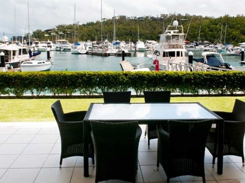 Unit 2/1 Airport Drive, Hamilton Island QLD 4803