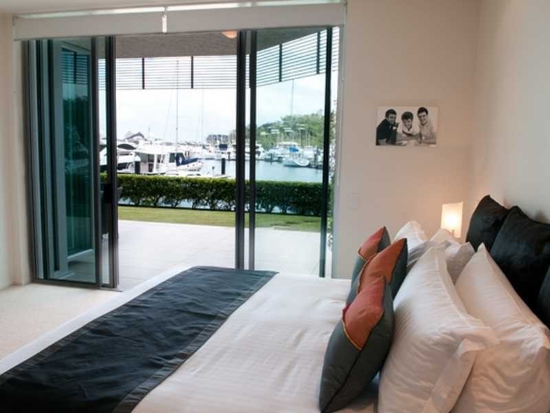 Unit 2/1 Airport Drive, Hamilton Island QLD 4803