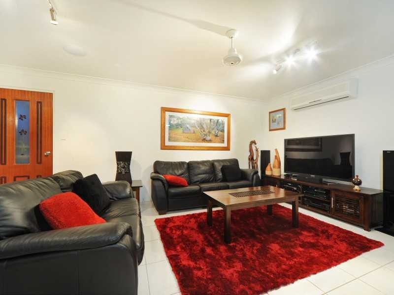 42 South Molle Blvd, Cannonvale QLD 4802