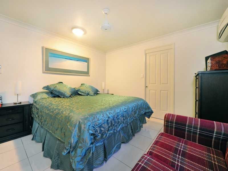 42 South Molle Blvd, Cannonvale QLD 4802