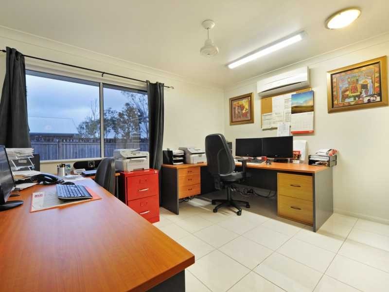 42 South Molle Blvd, Cannonvale QLD 4802