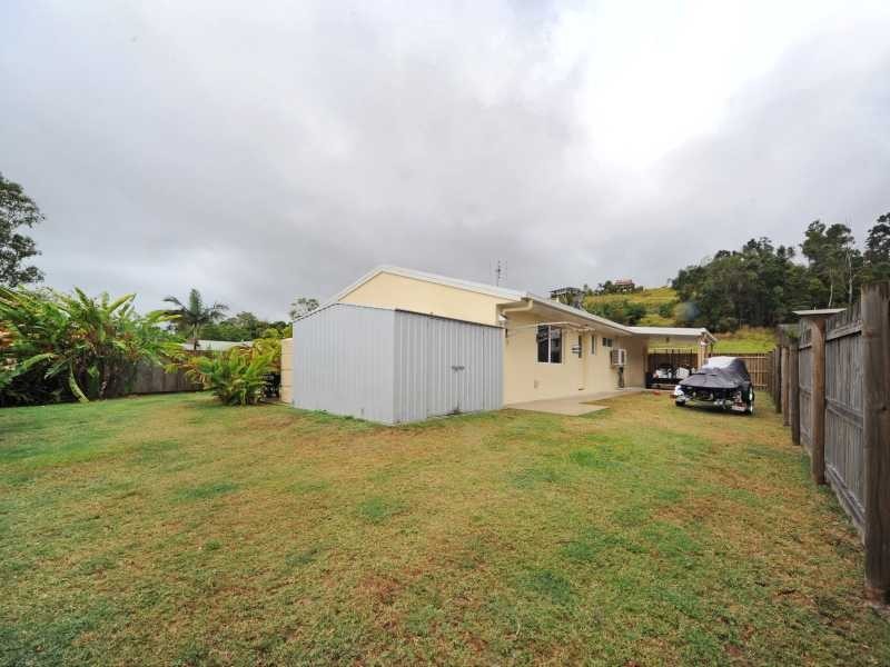 42 South Molle Blvd, Cannonvale QLD 4802