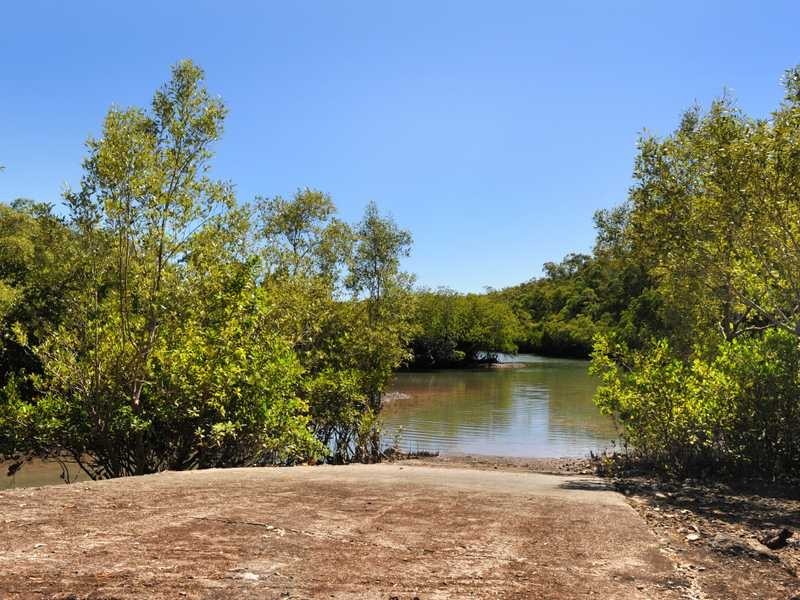 65 Jasinique Drive, Flametree QLD 4802