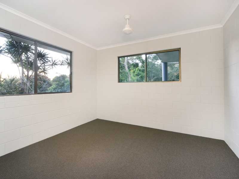 65 Jasinique Drive, Flametree QLD 4802
