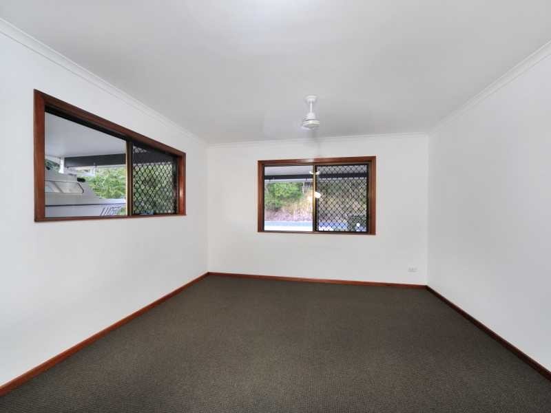 65 Jasinique Drive, Flametree QLD 4802