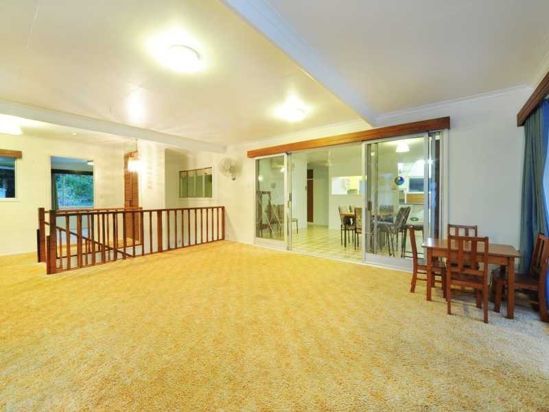 52 Davison Rd, Wilson Beach QLD 4800