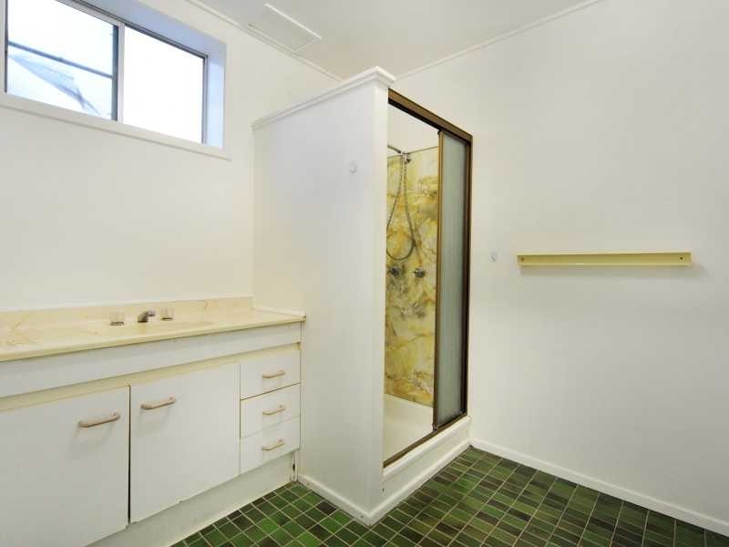 52 Davison Rd, Wilson Beach QLD 4800