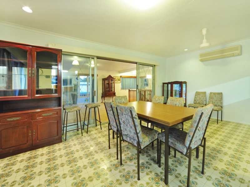 52 Davison Rd, Wilson Beach QLD 4800