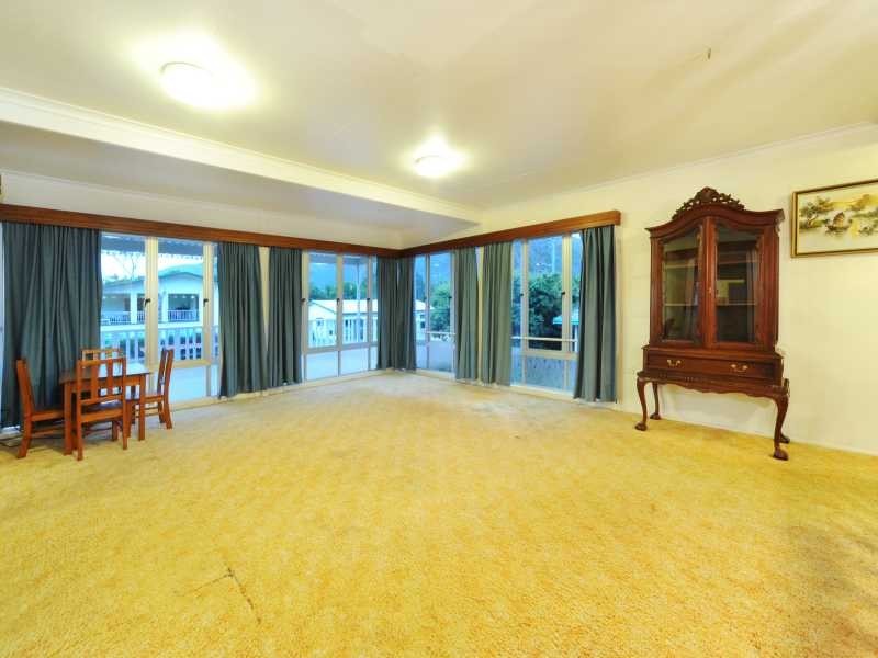 52 Davison Rd, Wilson Beach QLD 4800
