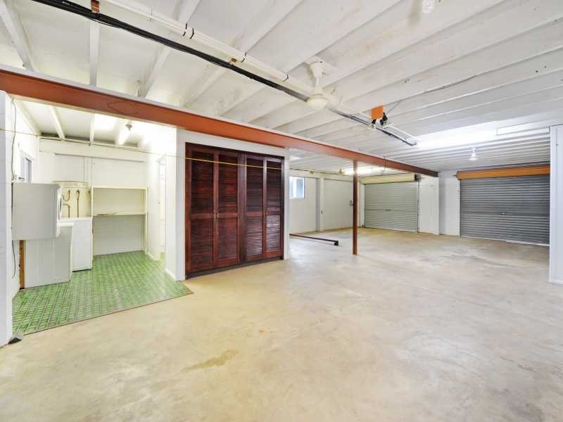 52 Davison Rd, Wilson Beach QLD 4800