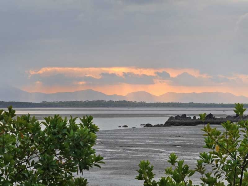 52 Davison Rd, Wilson Beach QLD 4800