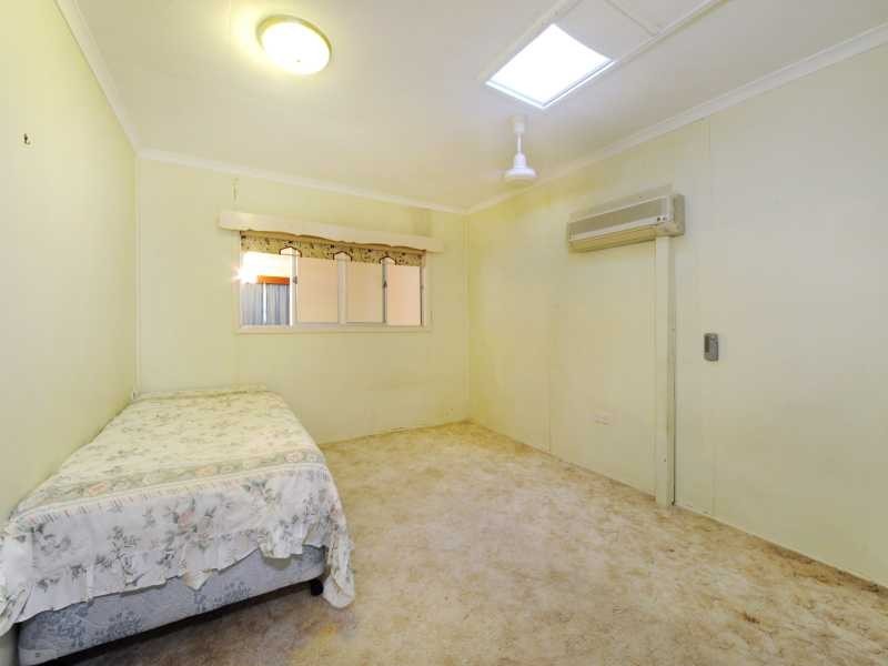 52 Davison Rd, Wilson Beach QLD 4800