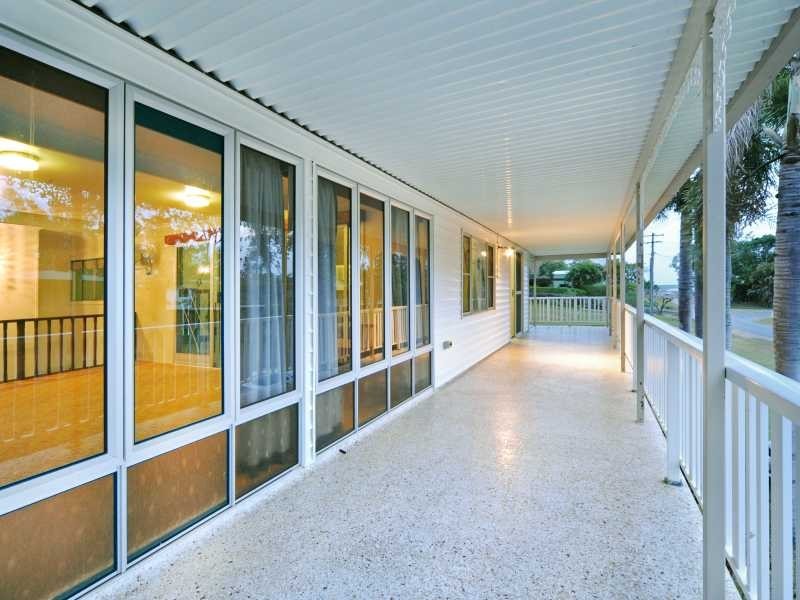 52 Davison Rd, Wilson Beach QLD 4800