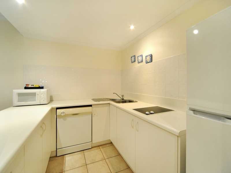Unit 16/2 Erromango Drive, Jubilee Pocket QLD 4802