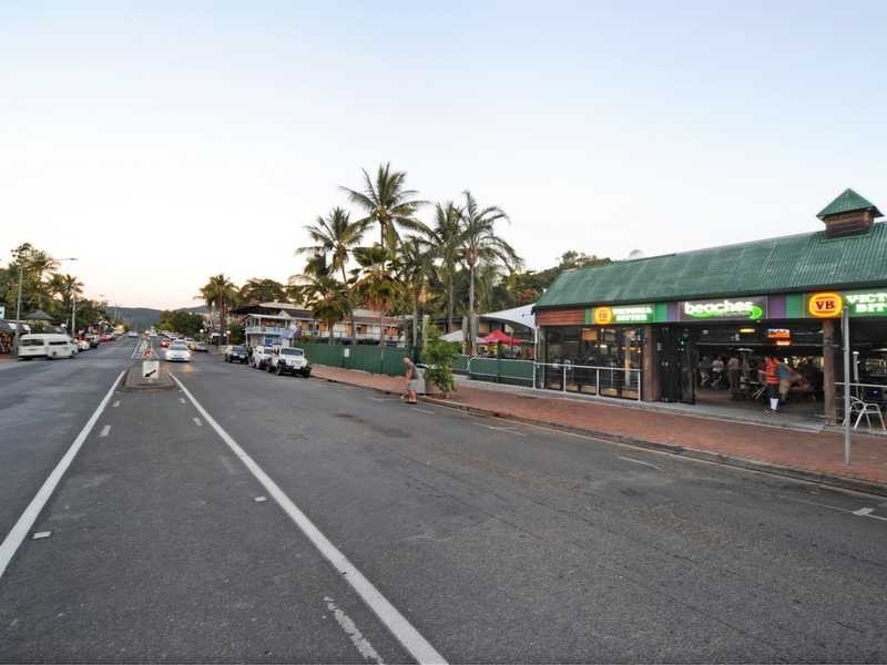 Beaches/Hibiscus Shute Harbour Road, Airlie Beach QLD 4802