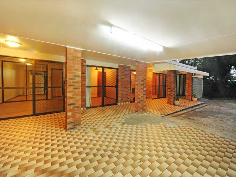 57 Manooka Drive, Cannonvale QLD 4802