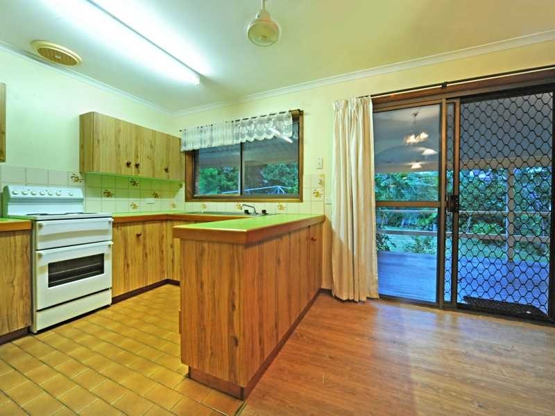 57 Manooka Drive, Cannonvale QLD 4802