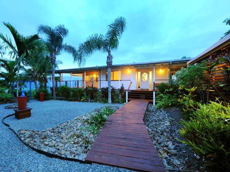 127 Staniland Drive, Strathdickie QLD 4800