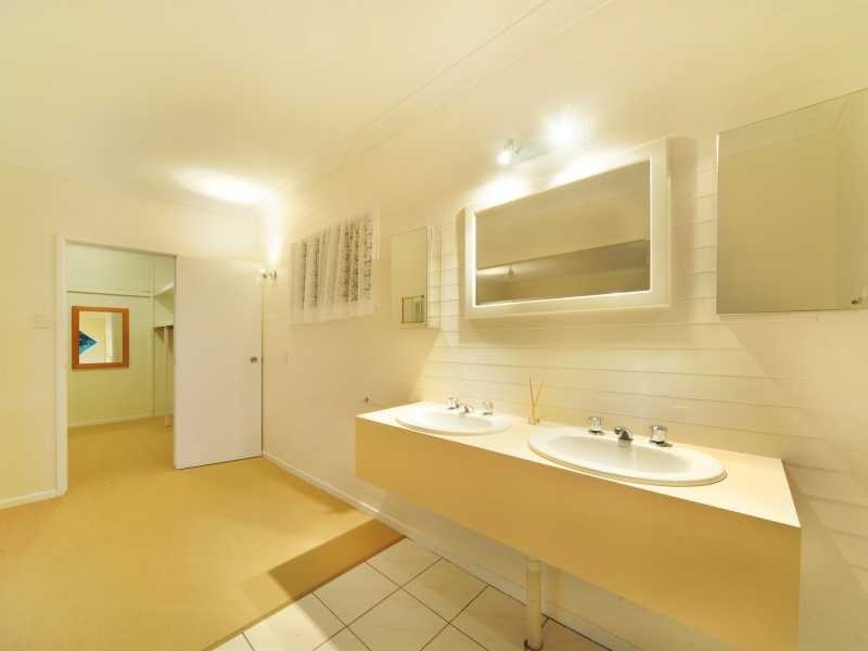 127 Staniland Drive, Strathdickie QLD 4800